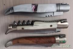 Tre coltelli Laguiole da collezione tascabili