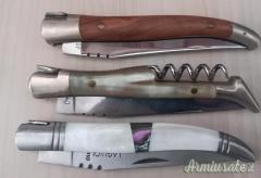 Tre coltelli Laguiole da collezione tascabili