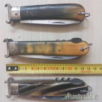 Tre coltelli da collezione caccia anni 50 multifunzione con estrattori