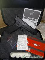Umarex GLOCK 17 AIRGUN CUSTOM  4.5/.177