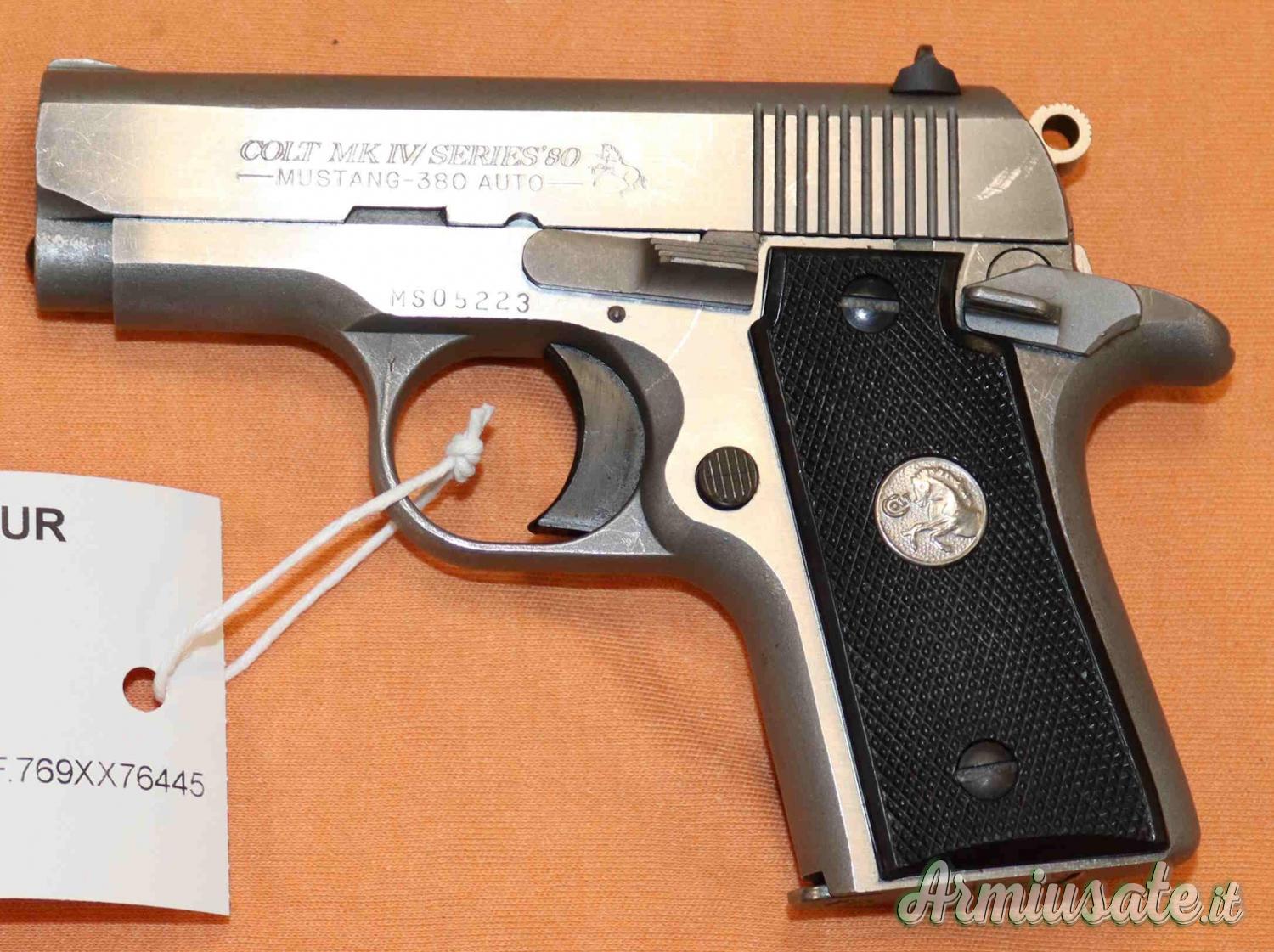 Pistola Colt Mustang Cal. 9 Corto Pistola Colt Mustang Cal. 9 Corto