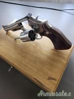 Smith & Wesson