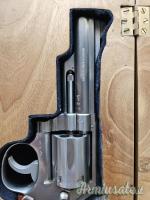 Smith & Wesson