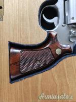 Smith & Wesson