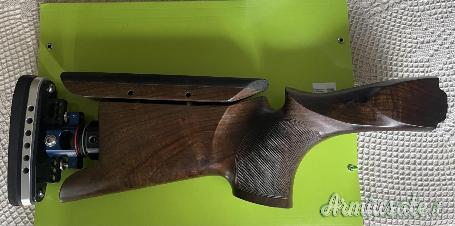 Vendo calcio per Beretta dt 11 regolabile Vendo calcio per Beretta dt 11 regolabile
