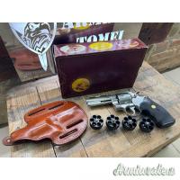 USATO – REVOLVER – COLT MOD. PYTHON 4″ cal. 357 Mag. USATO – REVOLVER – COLT MOD. PYTHON 4″ cal. 357 Mag.