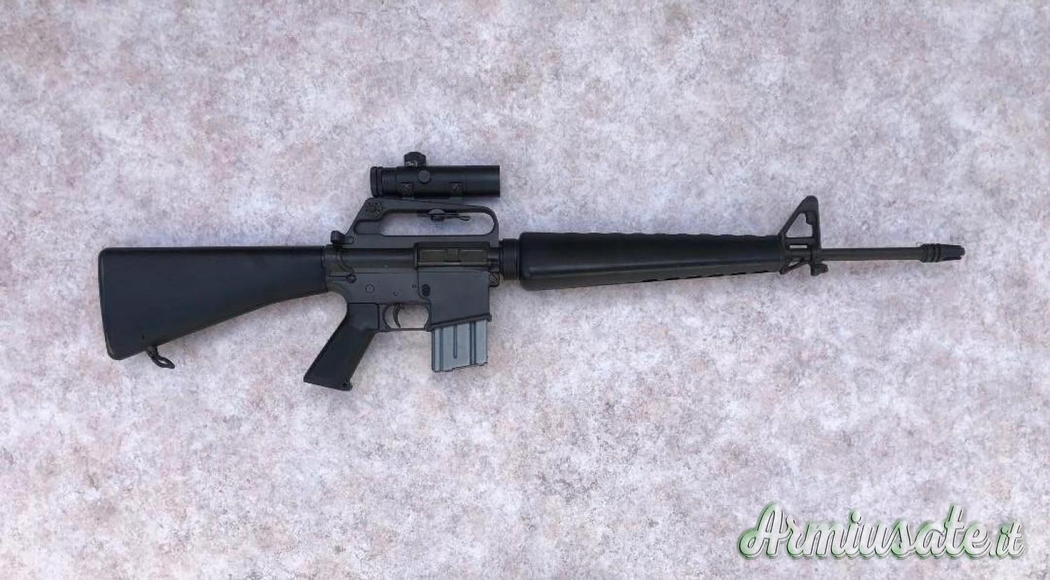 Carabina Colt Ar15 Sp01 cal 223 rem anni 60 con ottica originale proveniente da collezione Carabina Colt Ar15 Sp01 cal 223 rem anni 60 con ottica originale proveniente da collezione