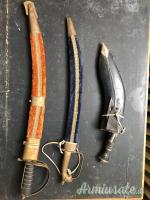 Cedesi 3 pugnali a lama curva Cedesi 3 pugnali a lama curva