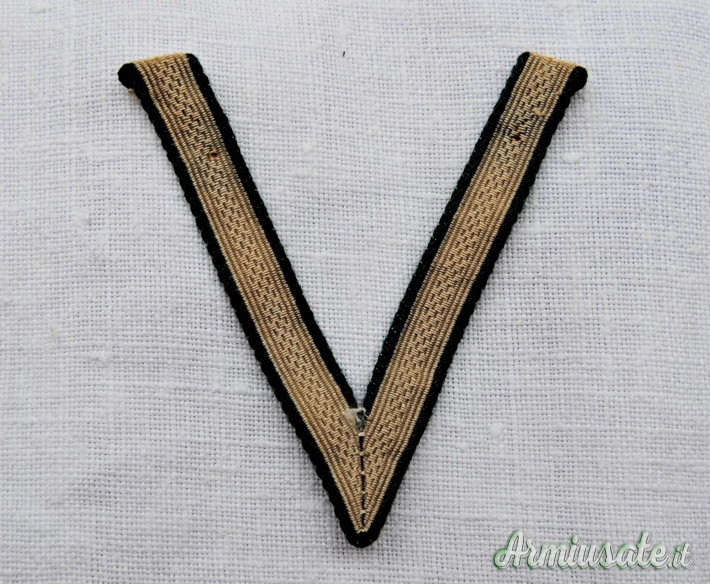 Grado da manica per uniforme da “Gefreiter” della Küstenartillerie della Kriegsmarine (GERMANIA WW2) Grado da manica per uniforme da “Gefreiter” della Küstenartillerie della Kriegsmarine (GERMANIA WW2)
