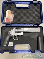 S&W 617 .22 LR Long Rifle