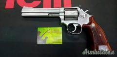 SMITH & WESSON 686