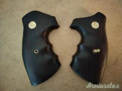 Guancette colt python nuove