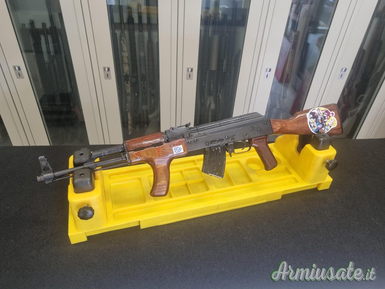 AKM Arsenali Rumeni FFAA Bosniache cal. 7.62x39 AKM Arsenali Rumeni FFAA Bosniache cal. 7.62x39