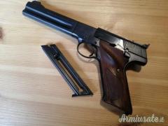 Colt woodsman match target .22 LR Long Rifle