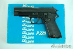 SIG SAUER MOD. P220 CAL. 9 STEYR