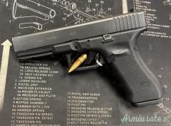 Glock 17 9x21mm IMI