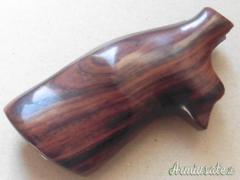 Varie coppie guancette non identificate