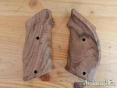 Varie coppie guancette non identificate