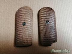 Varie coppie guancette non identificate