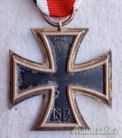 Croce di ferro tedesca modello 1939 di 2^ classe in ferro ed argento marcata 