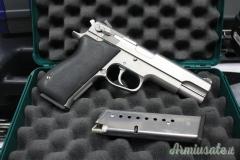 SMITH WESSON 1006 10mm Auto