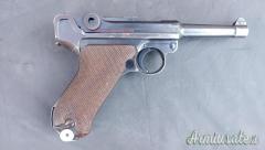 Luger P08 BYF 1942