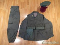 SET FORESTALE BASCO GIACCA PANTALONI MIMETICA CINTURONE FONDINA BERETTA BUFFETTERIA CFS ANNI 80