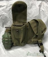 2 Porta clips Garand con sede per fissare 2 Ananas Nuovi 15 cad.