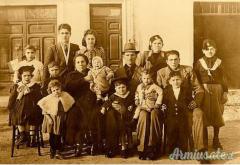 Medaglia d’epoca fascista cosiddetta “D’ONORE PER LE MADRI DI FAMIGLIE NUMEROSE” con 7 fiocchi