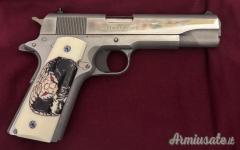 Colt 1911 45 acp arma perfetta piena di accessori