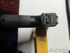 Glock 19 9x21mm IMI