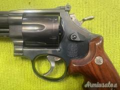 Smith & Wesson
