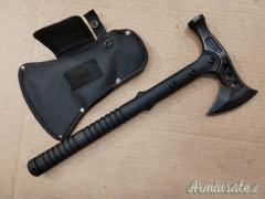 Combat axe