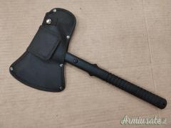 Combat axe