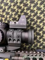 Nightforce Atacr 1-8x24 F1     1 Mil-Radian + Trijicon RMR + attacco ottica SPUHR