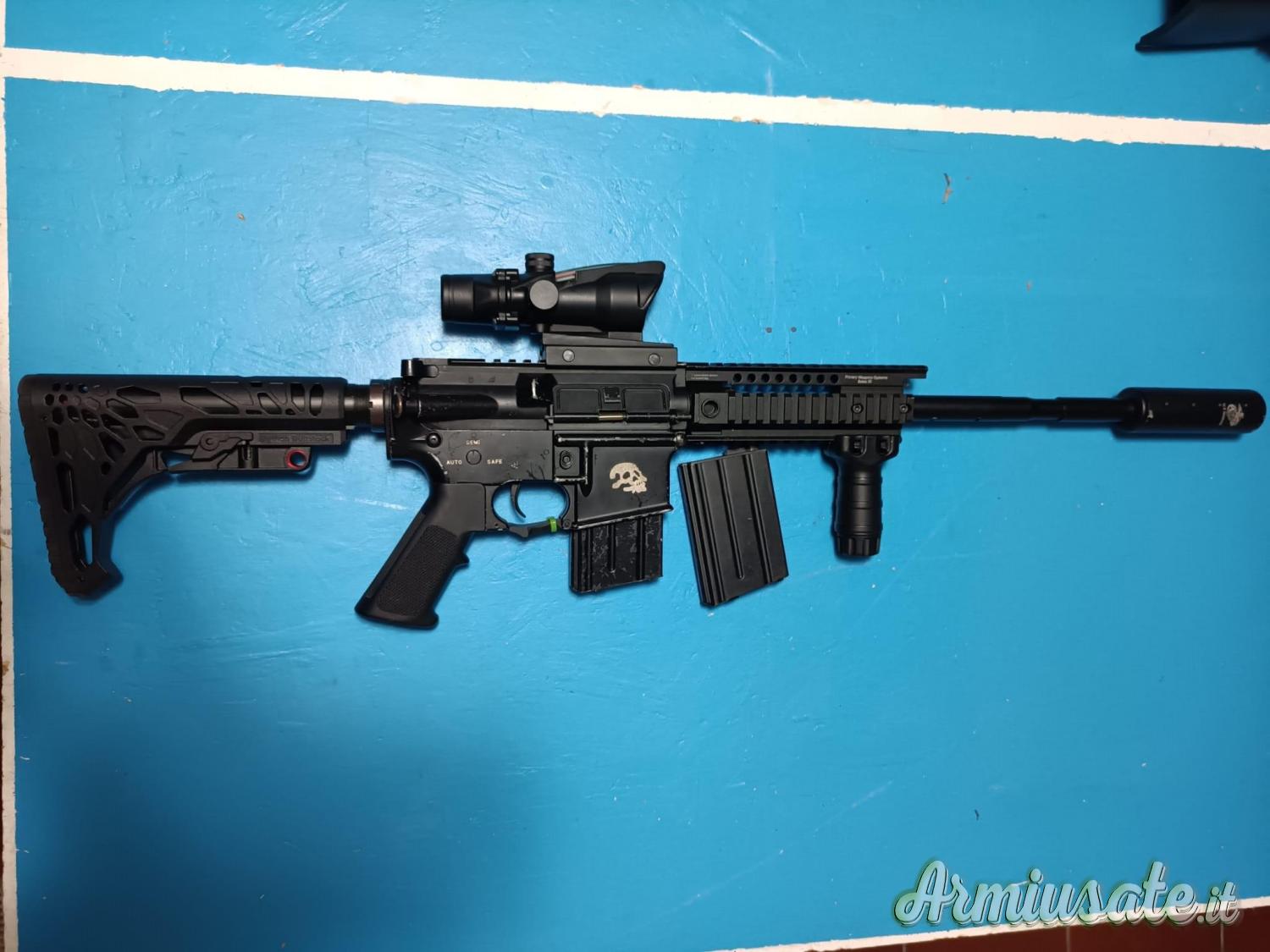 M4 custom assemblato M4 custom assemblato