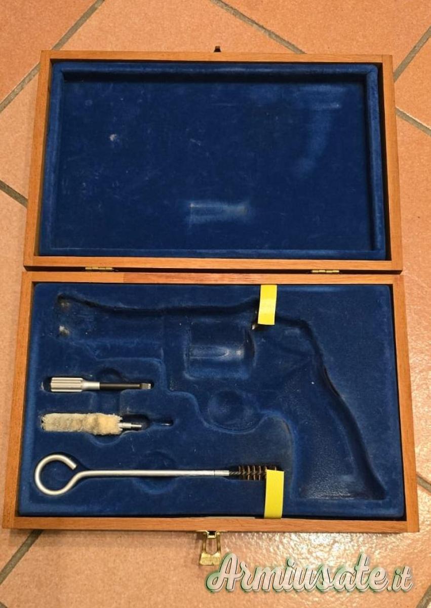 Cerco cassetta originale in legno per Smith & Wesson N frame 6 pollici Cerco cassetta originale in legno per Smith & Wesson N frame 6 pollici