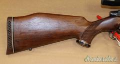 Carabina Weatherby Mark V in calibro 8x68S completa di ottica