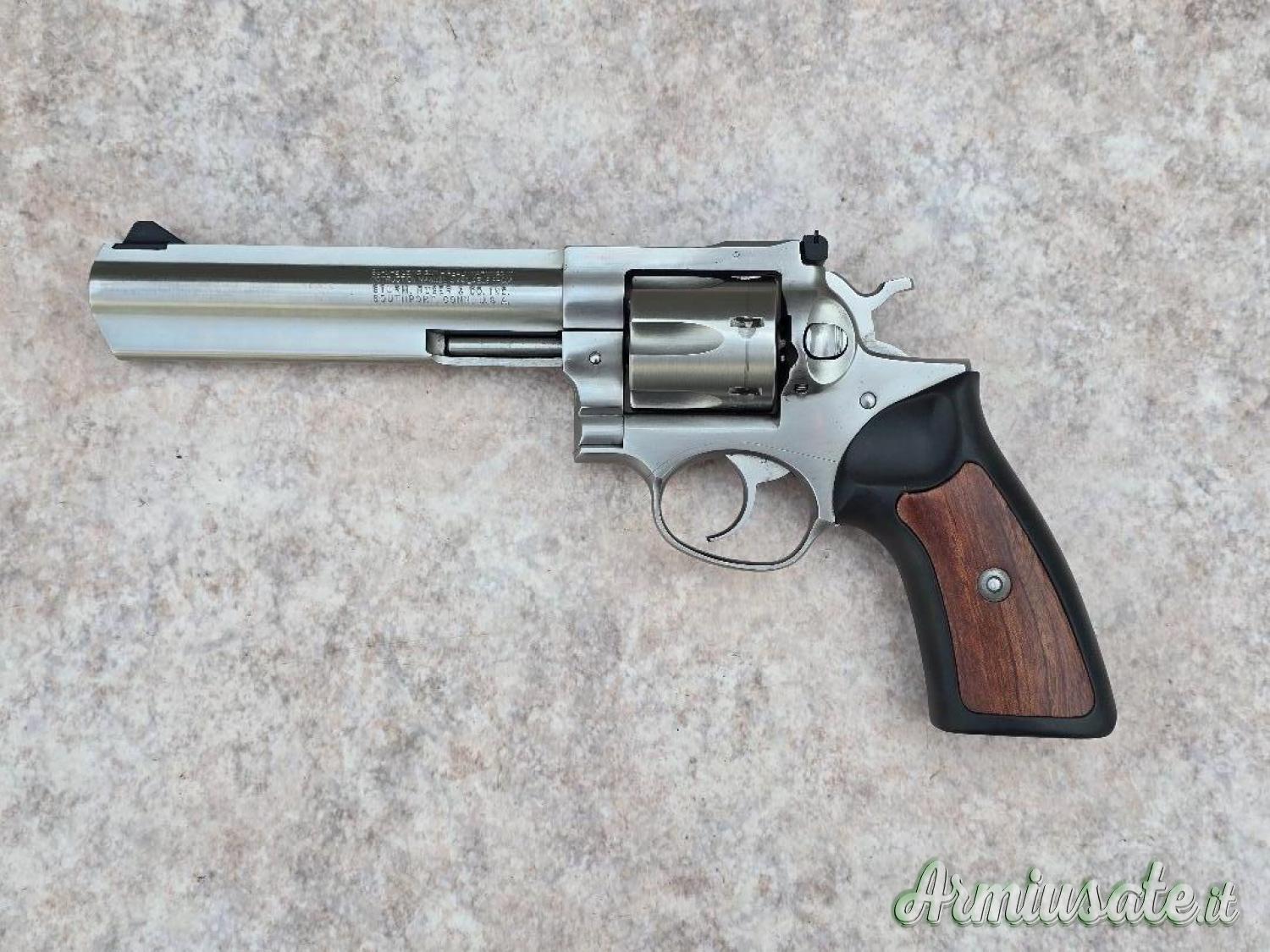 Revolver Ruger Gp100 cal 357 mag canna 6'' ottime condizioni Revolver Ruger Gp100 cal 357 mag canna 6'' ottime condizioni