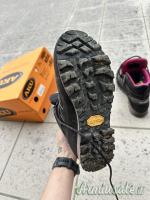 Scarponi da trekking Aku Gore-Tex donna – taglia 38 – ottime condizioni