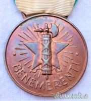 Medaglia epoca fascista “AL MERITO” x Benemerenti Croce Rossa Italiana di 3^ classe RSI - 1944