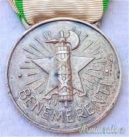 Medaglia epoca fascista “AL MERITO” x Benemerenti Croce Rossa Italiana di 2^ classe RSI - 1944