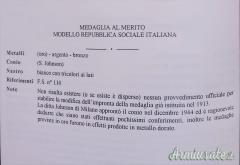 Medaglia epoca fascista “AL MERITO” x Benemerenti Croce Rossa Italiana di 2^ classe RSI - 1944