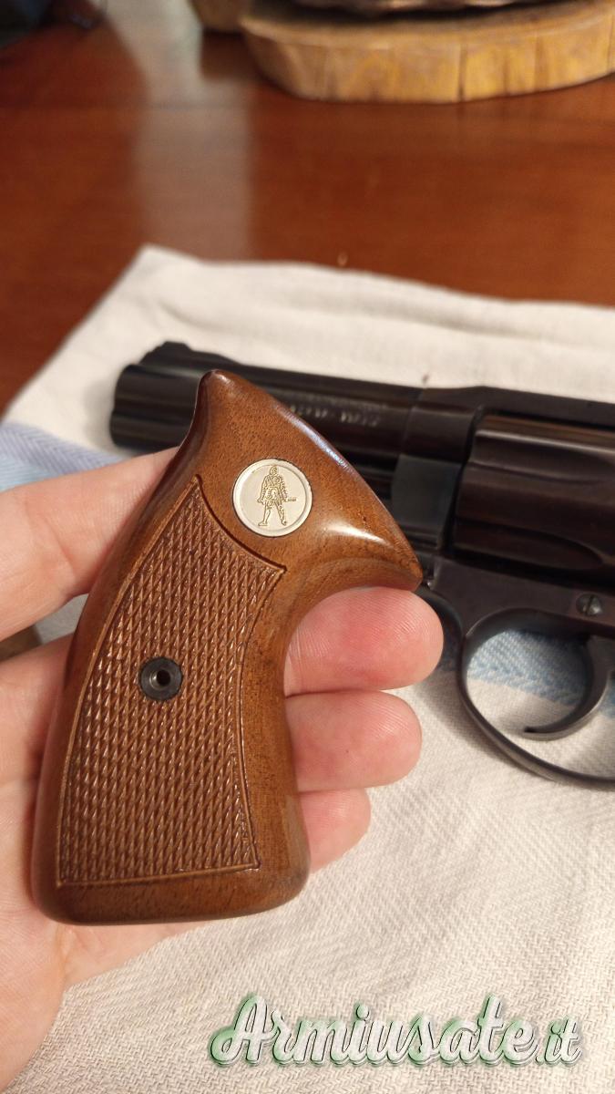 guancette Colt telaio D Franchi guancette Colt telaio D Franchi
