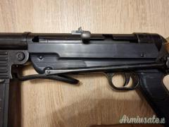 REPLICA  Maschinenpistole 1940 MP40 DENIX con cinghia