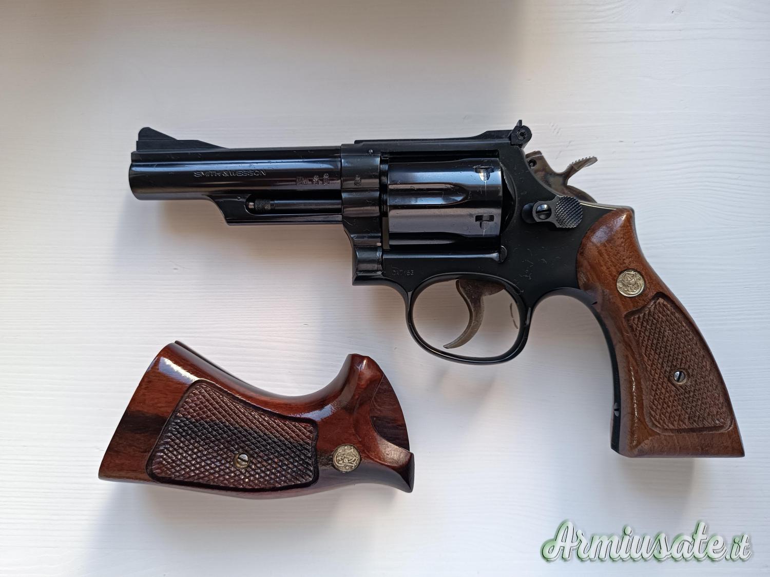 Smith & Wesson 19-4 4 Smith & Wesson 19-4 4