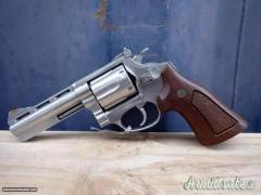 Cerco revolver Amadeo Rossi