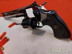 Colt python .357 Super Magnum
