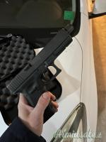 Glock 17 con canna 9x19 filettata e canna originale 9x21