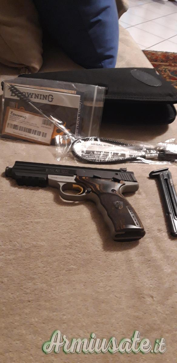 Browning Buck mark 22lr .22 LR Long Rifle Browning Buck mark 22lr .22 LR Long Rifle